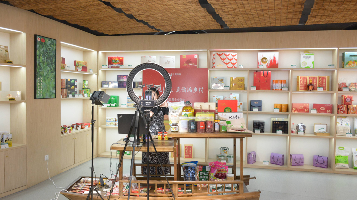 ���߶��缤�����������̴��³�